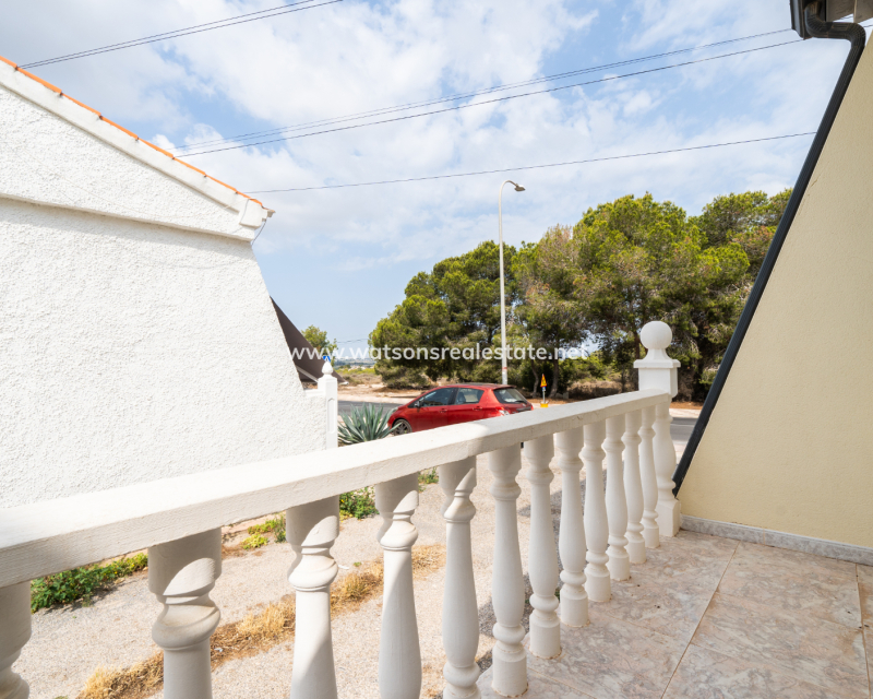 Resale - Reihenhaus - Urb. La Marina