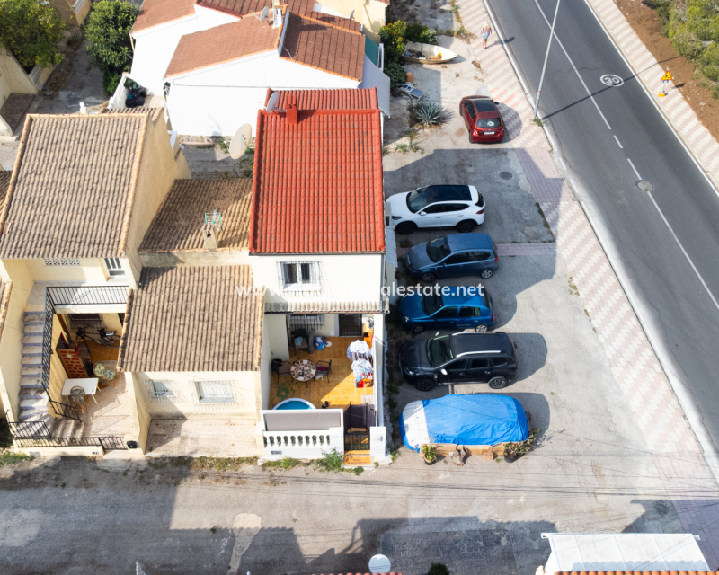 Resale - Reihenhaus - Urb. La Marina