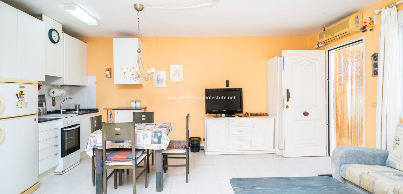 Resale - Reihenhaus - Urb. La Marina