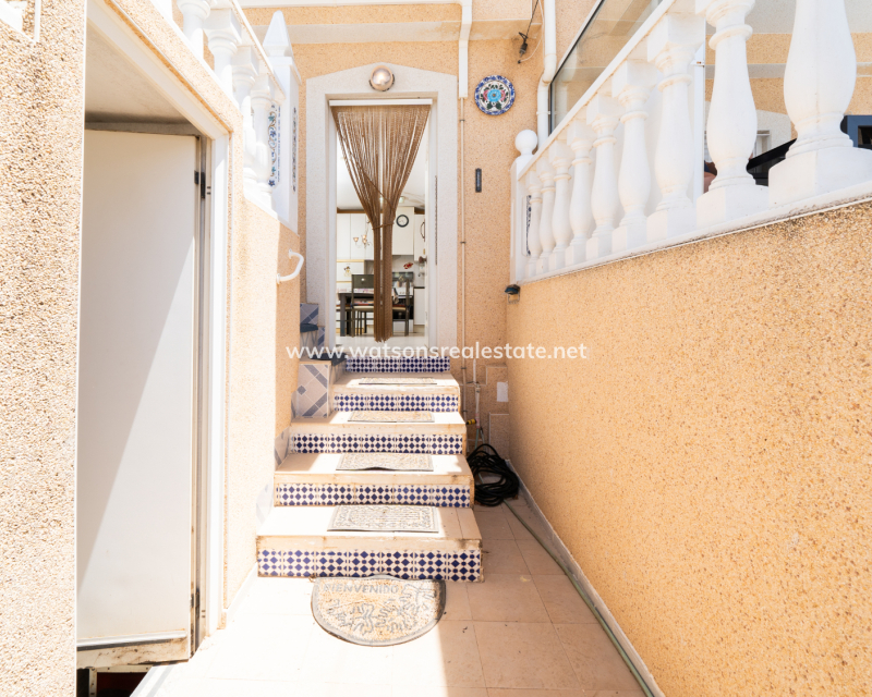 Resale - Reihenhaus - Urb. La Marina