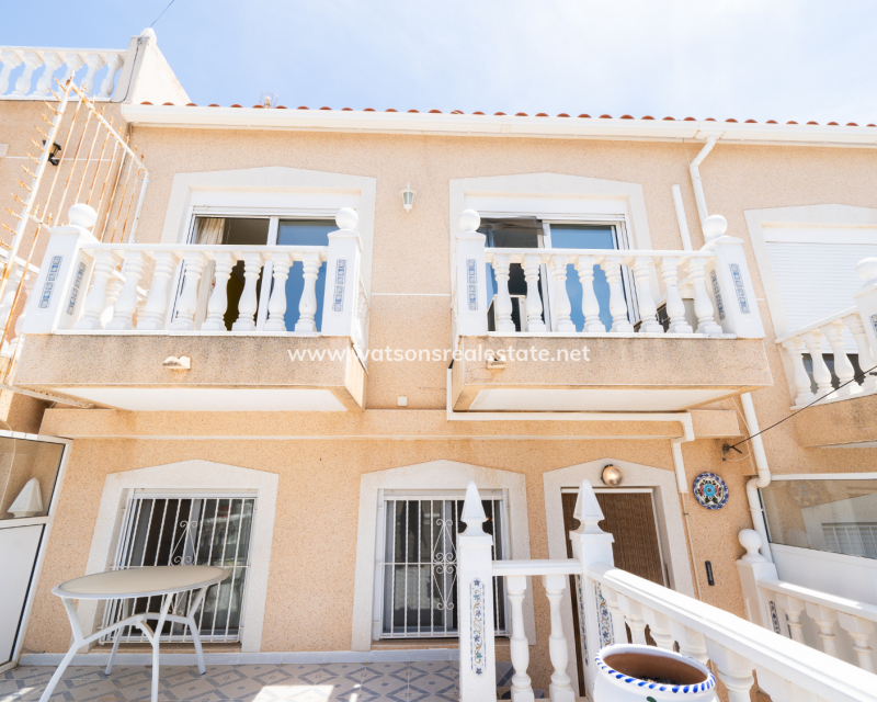 Resale - Reihenhaus - Urb. La Marina