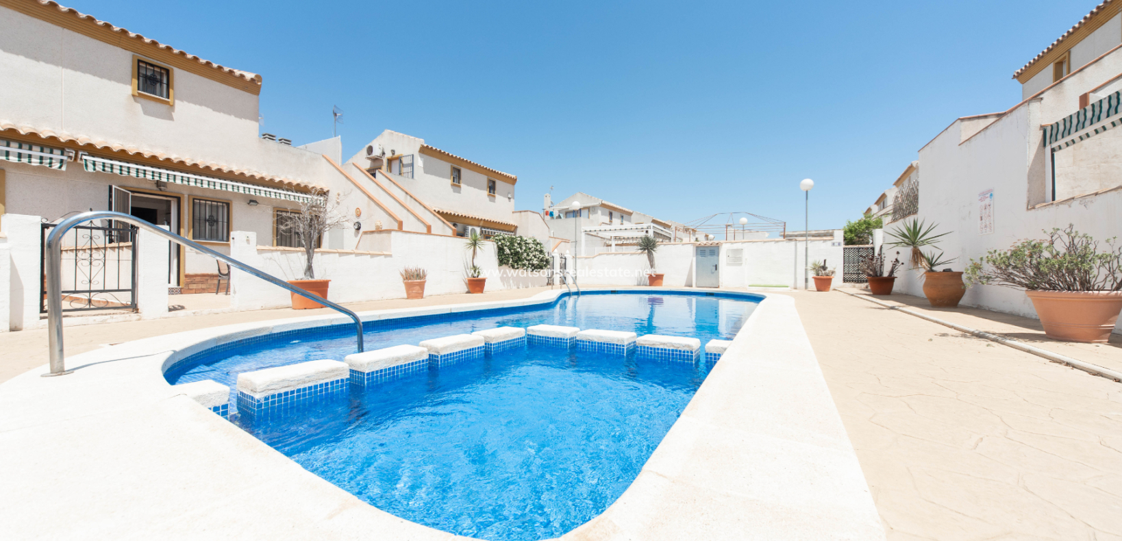 Resale - Reihenhaus - Urb. La Marina