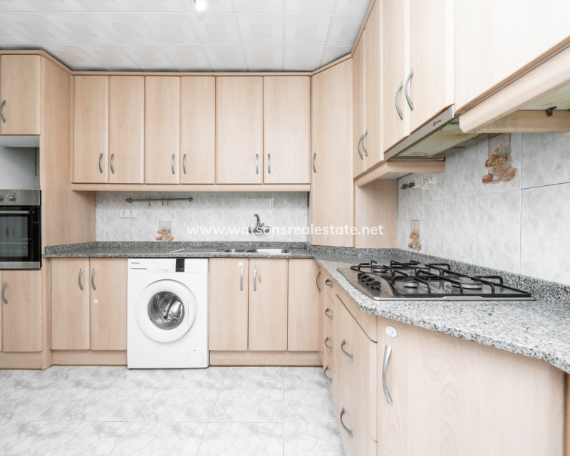 Resale - Reihenhaus - Urb. La Marina