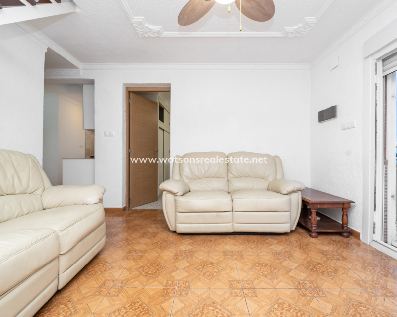 Resale - Reihenhaus - Urb. La Marina