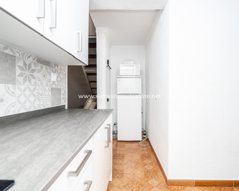 Resale - Reihenhaus - Urb. La Marina