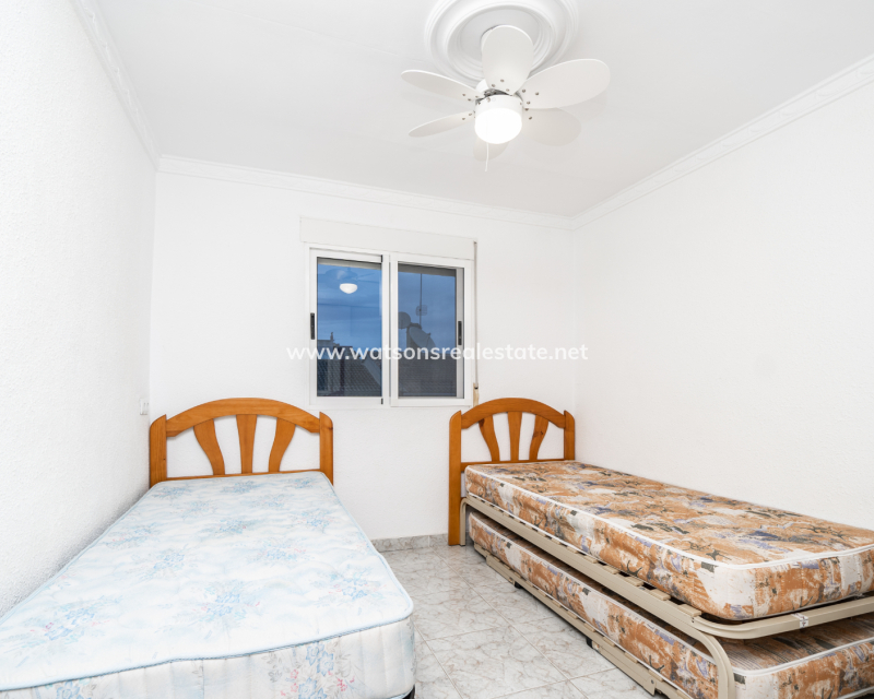 Resale - Reihenhaus - Urb. La Marina