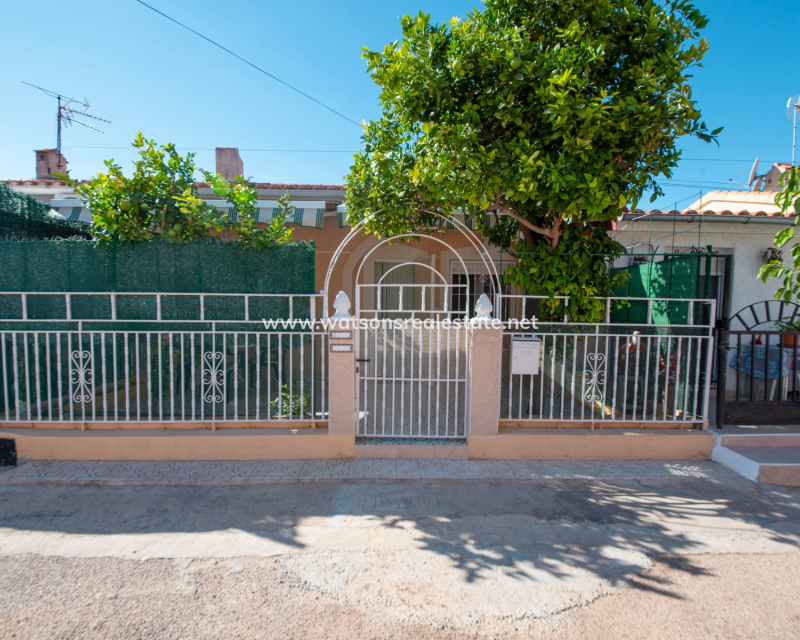 Resale - Reihenhaus - Urb. La Marina