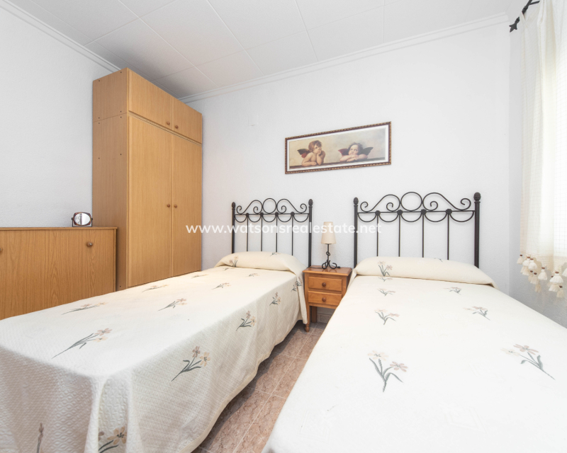 Resale - Reihenhaus - Urb. La Marina