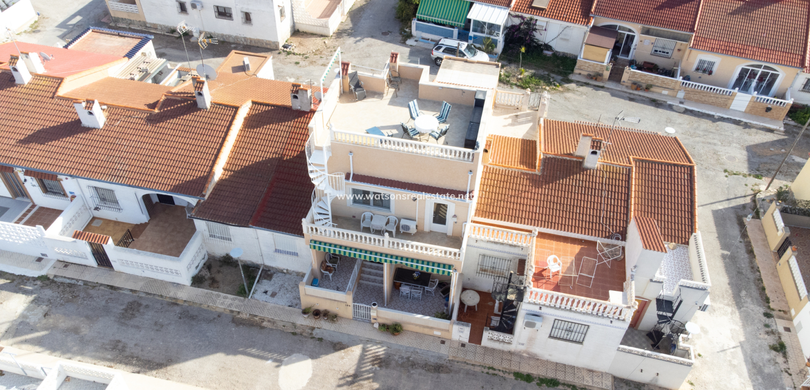 Resale - Reihenhaus - Urb. La Marina