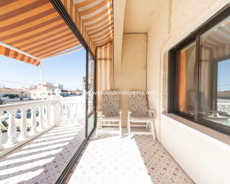 Resale - Reihenhaus - Urb. La Marina