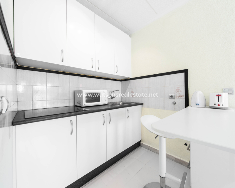 Resale - Reihenhaus - Urb. La Marina