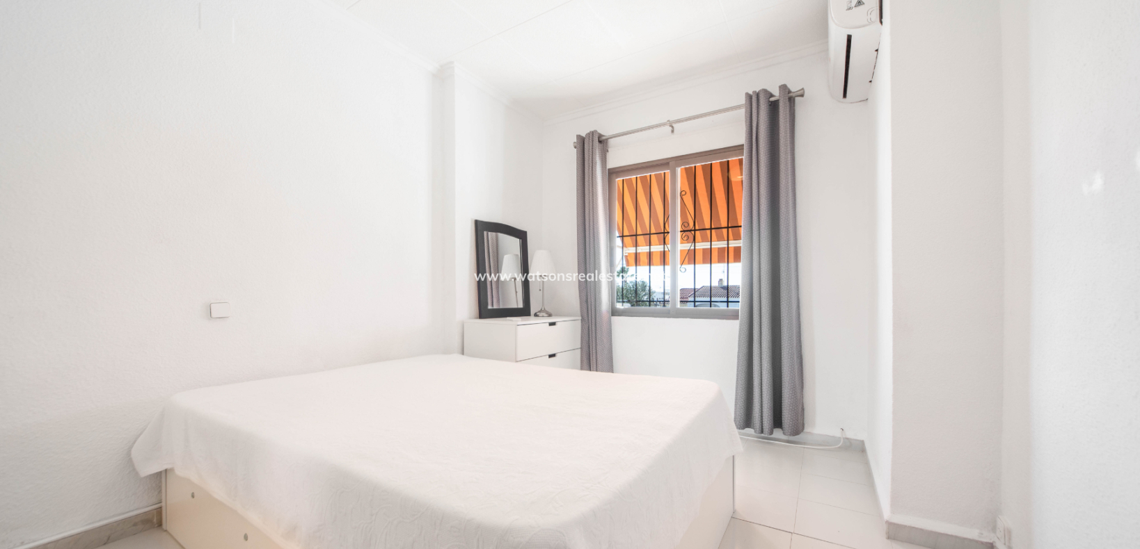 Resale - Reihenhaus - Urb. La Marina