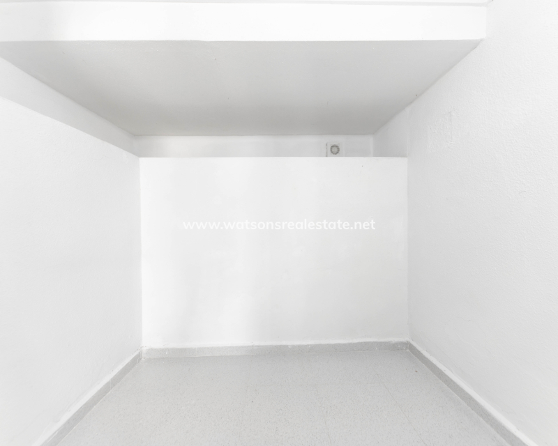 Resale - Reihenhaus - Urb. La Marina