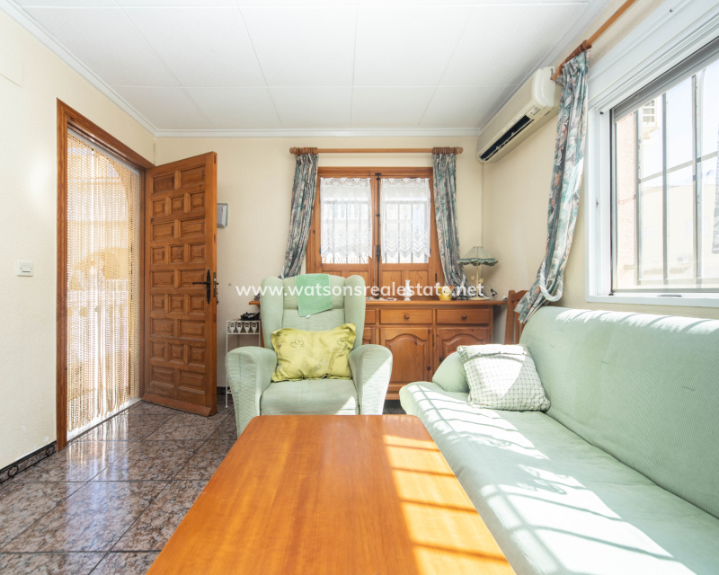 Resale - Reihenhaus - Urb. La Marina