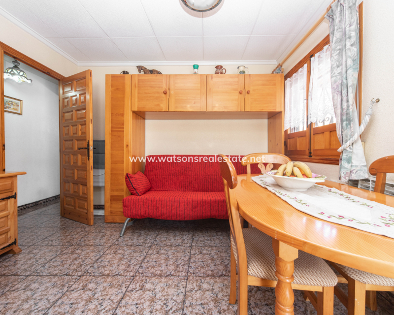 Resale - Reihenhaus - Urb. La Marina