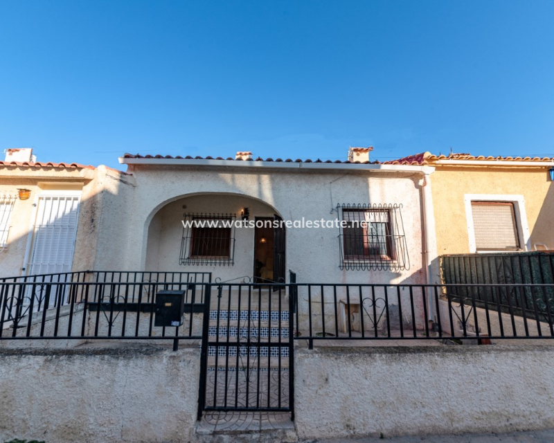 Resale - Reihenhaus - Urb. La Marina