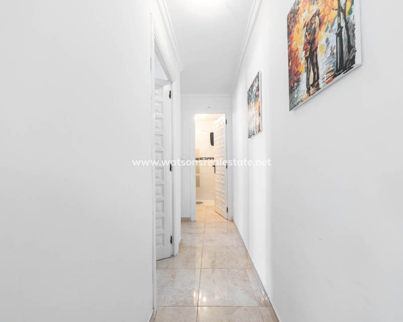 Resale - Reihenhaus - Urb. La Marina