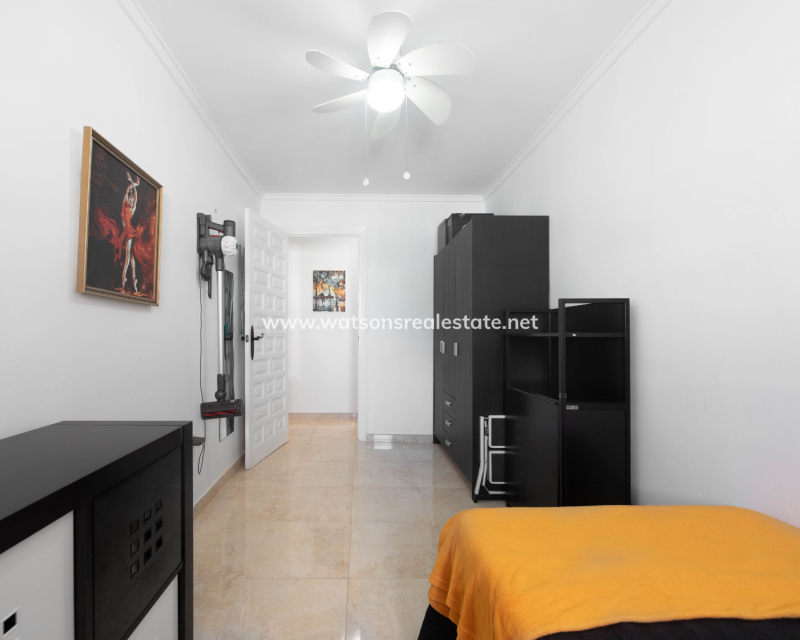 Resale - Reihenhaus - Urb. La Marina