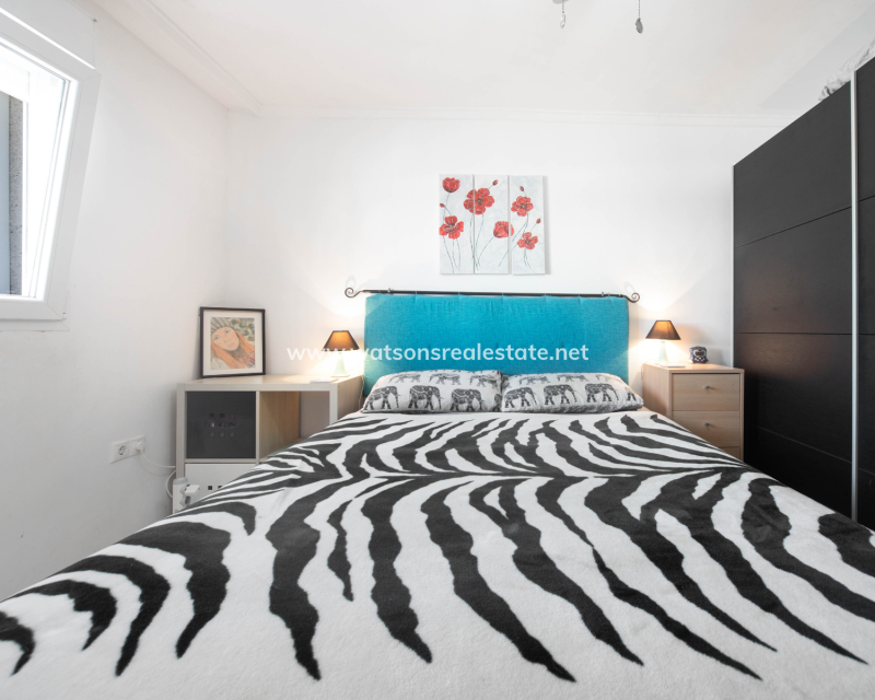 Resale - Reihenhaus - Urb. La Marina