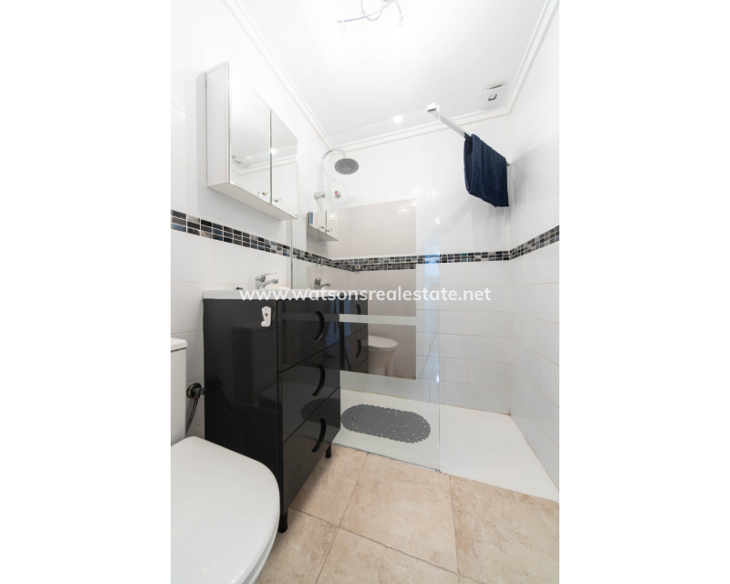 Resale - Reihenhaus - Urb. La Marina