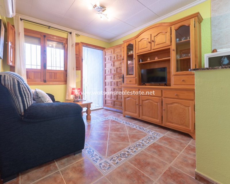 Resale - Reihenhaus - Urb. La Marina