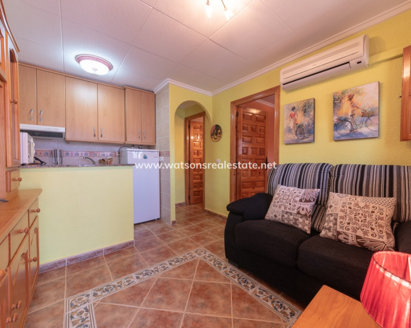 Resale - Reihenhaus - Urb. La Marina