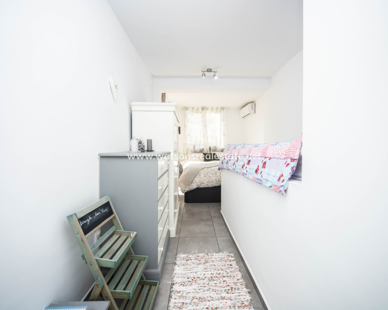 Resale - Reihenhaus - Urb. La Marina