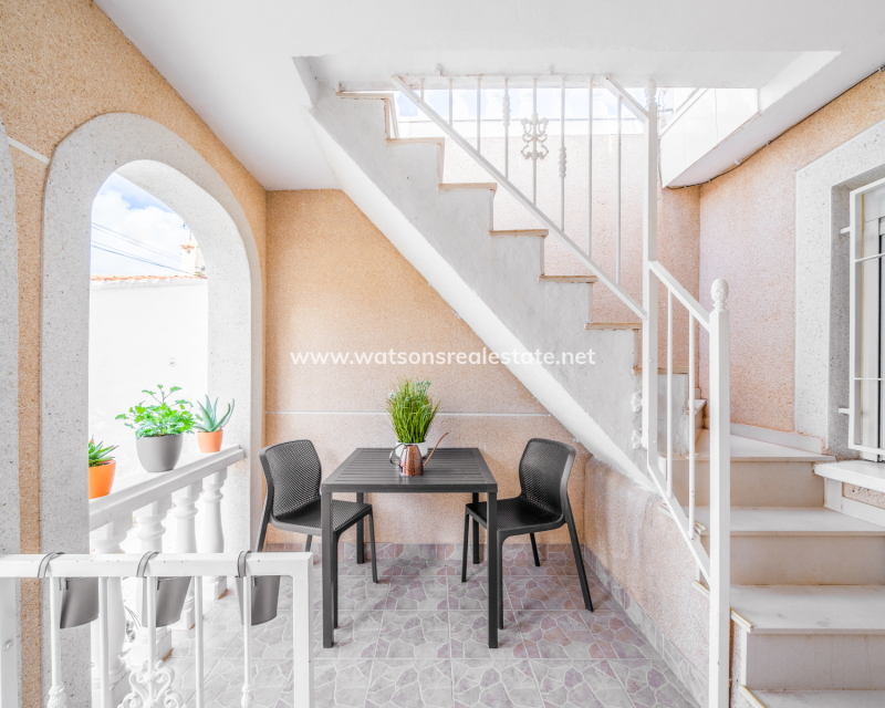 Resale - Reihenhaus - Urb. La Marina