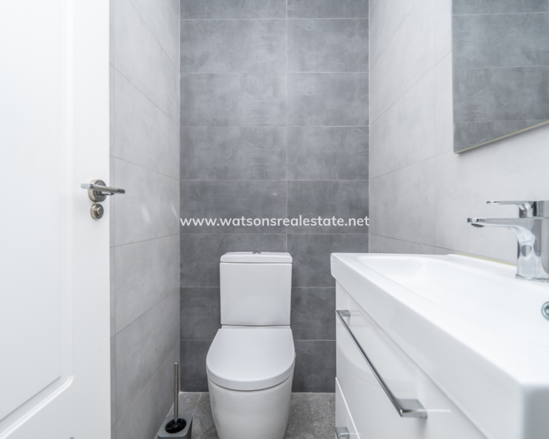 Resale - Reihenhaus - Urb. La Marina