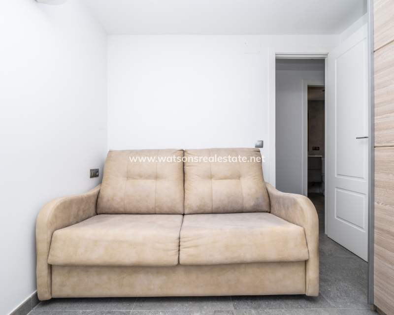 Resale - Reihenhaus - Urb. La Marina