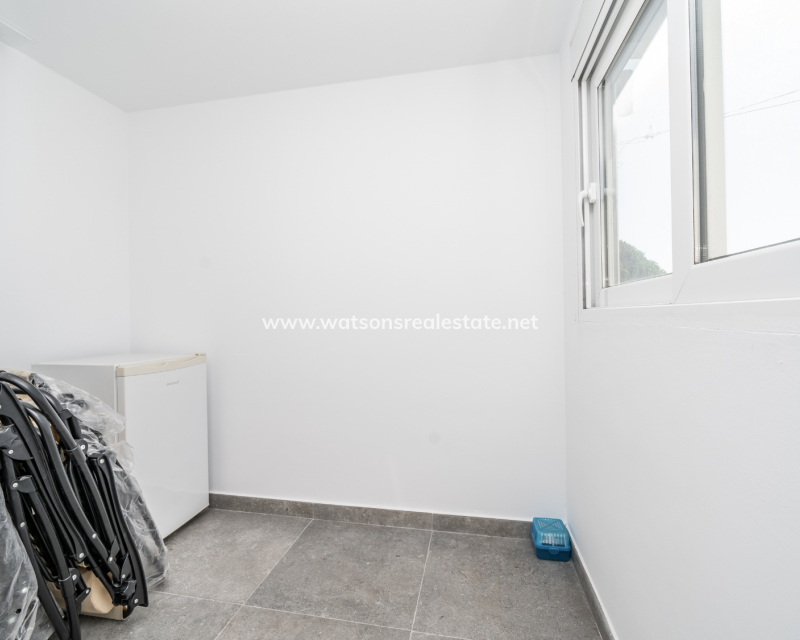 Resale - Reihenhaus - Urb. La Marina