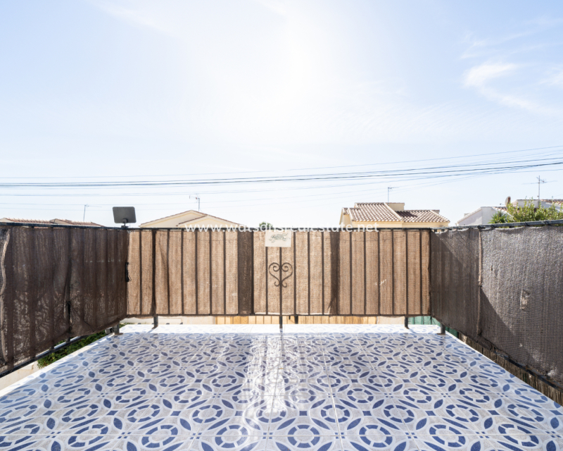 Resale - Reihenhaus - Urb. La Marina