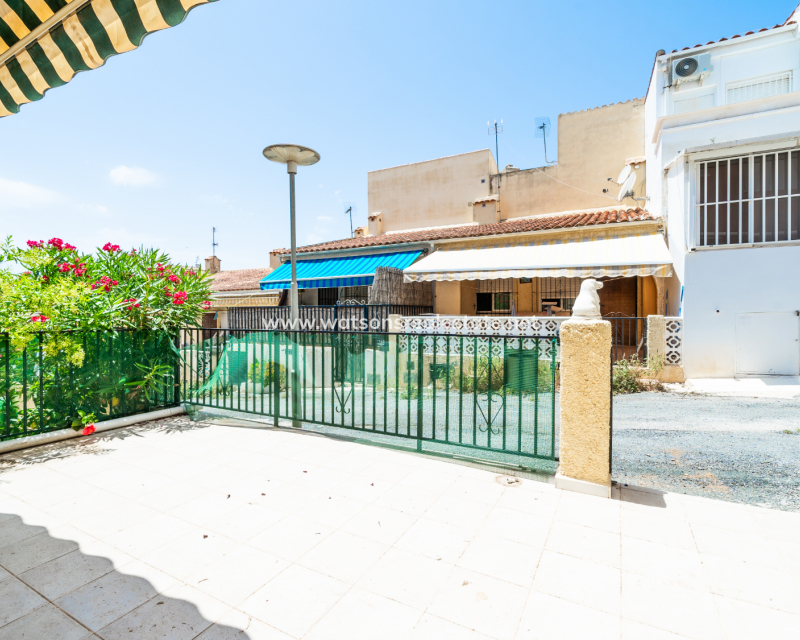 Resale - Reihenhaus - Urb. La Marina