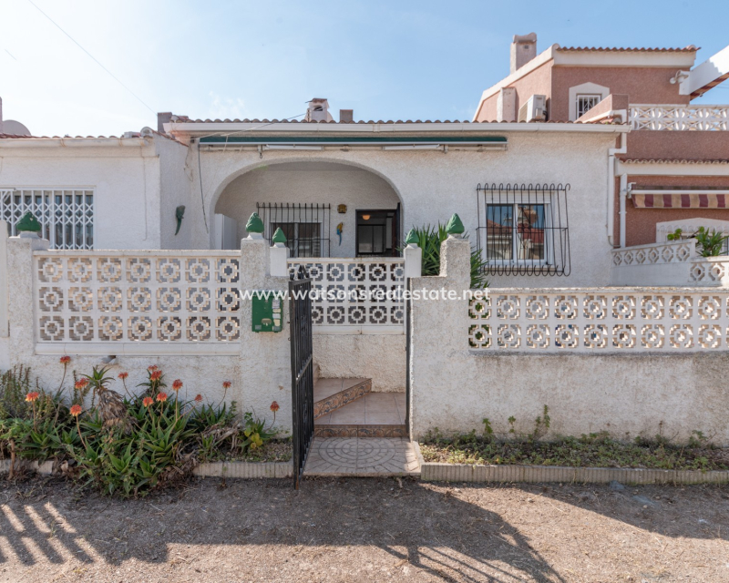 Resale - Reihenhaus - Urb. La Marina