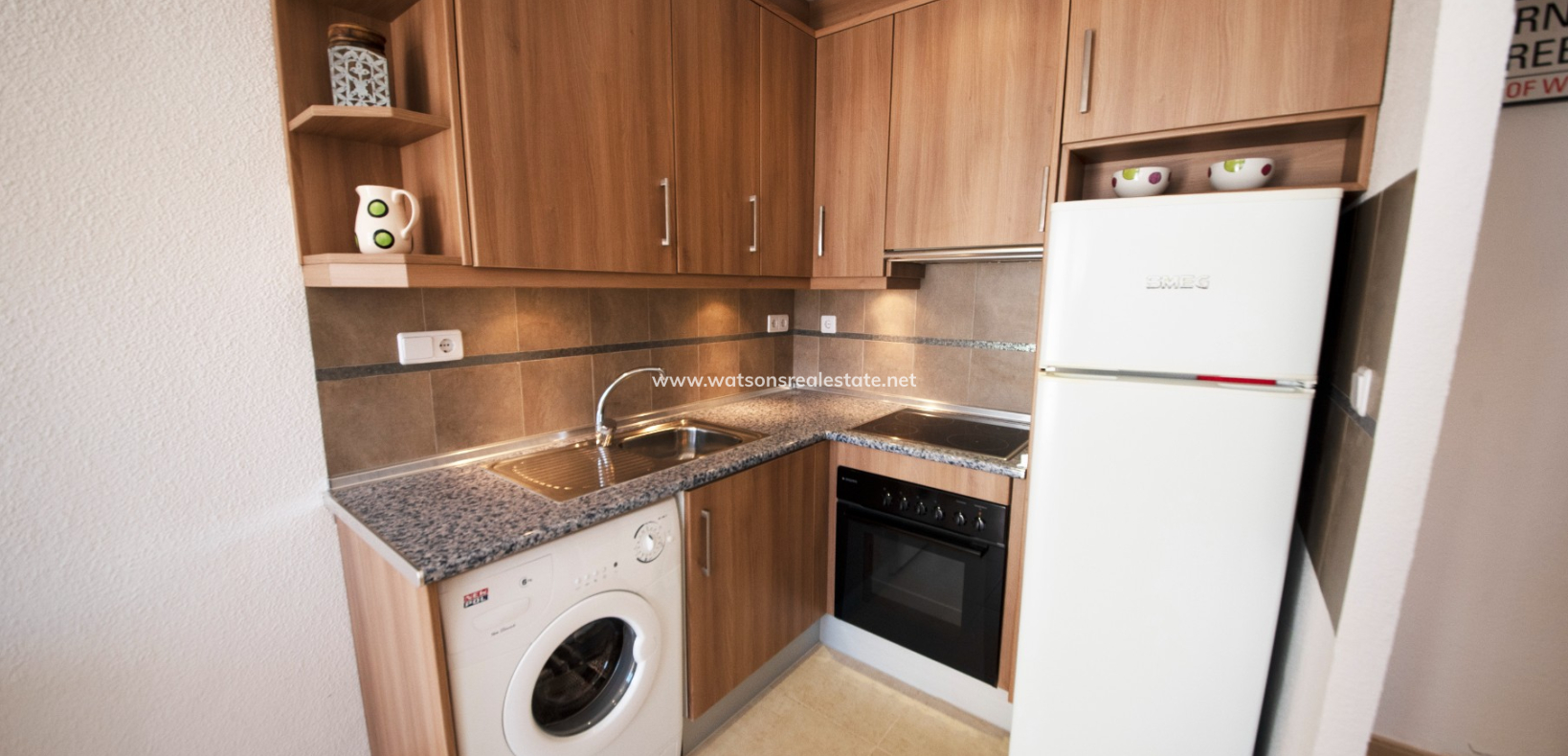 Resale - Reihenhaus - Urb. La Marina