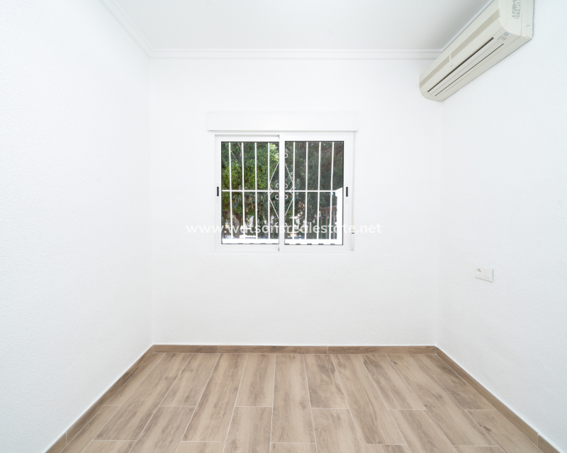 Resale - Reihenhaus - Urb. La Marina