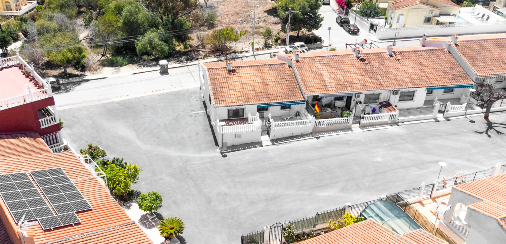 Resale - Reihenhaus - Urb. La Marina