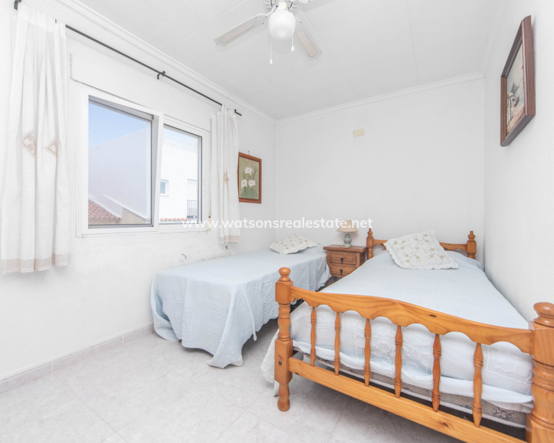 Resale - Reihenhaus - Urb. La Marina