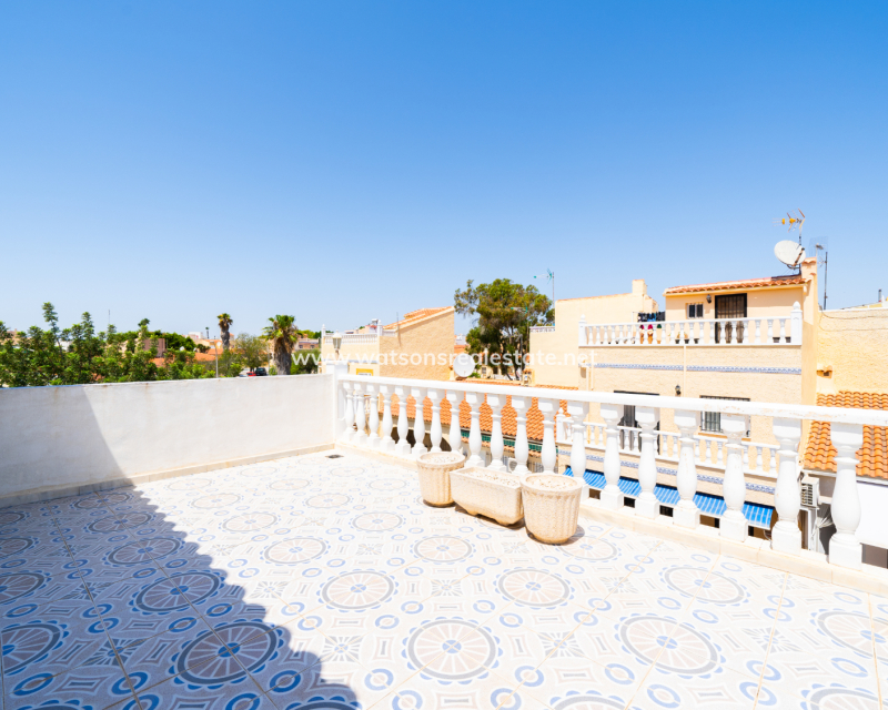 Resale - Reihenhaus - Urb. La Marina