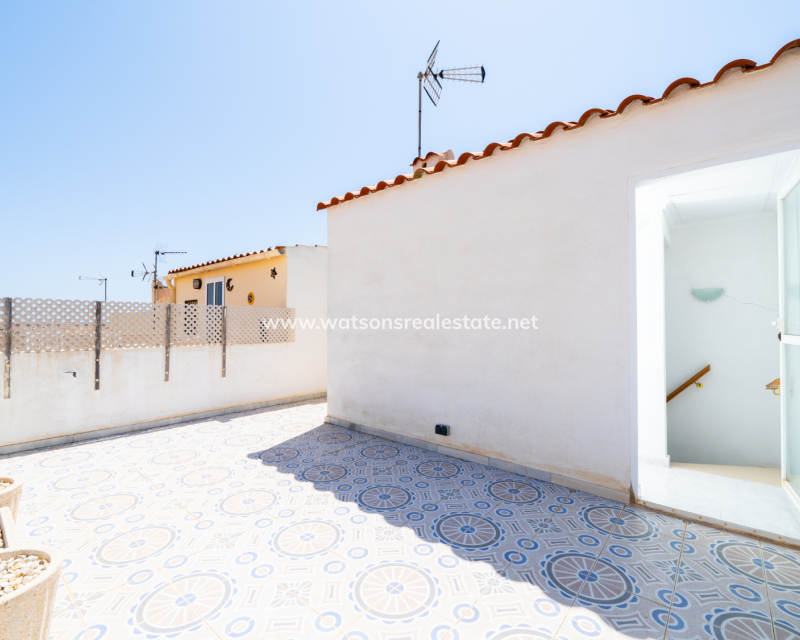 Resale - Reihenhaus - Urb. La Marina