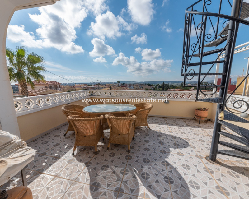 Resale - Reihenhaus - Urb. La Marina