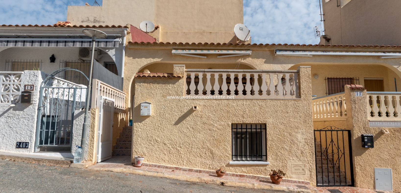 Resale - Reihenhaus - Urb. La Marina