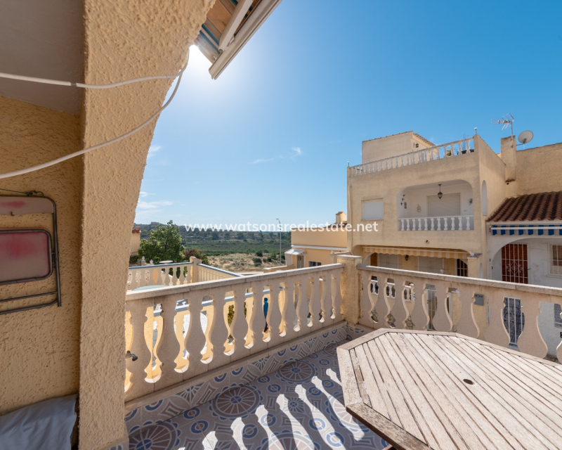 Resale - Reihenhaus - Urb. La Marina