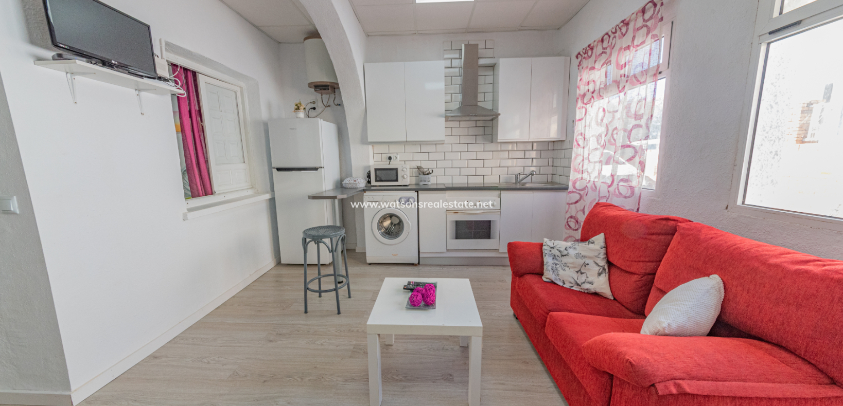 Resale - Reihenhaus - Urb. La Marina