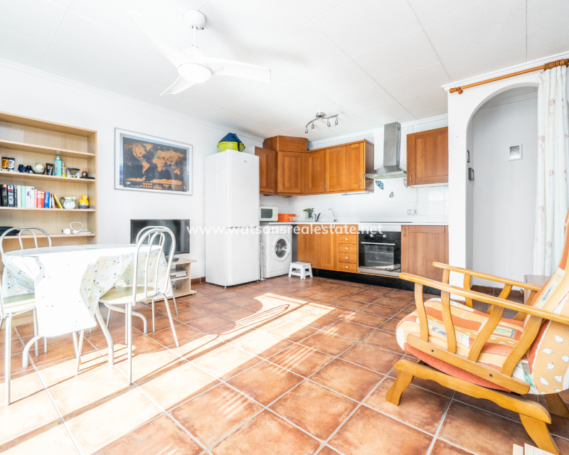 Resale - Reihenhaus - Urb. La Marina