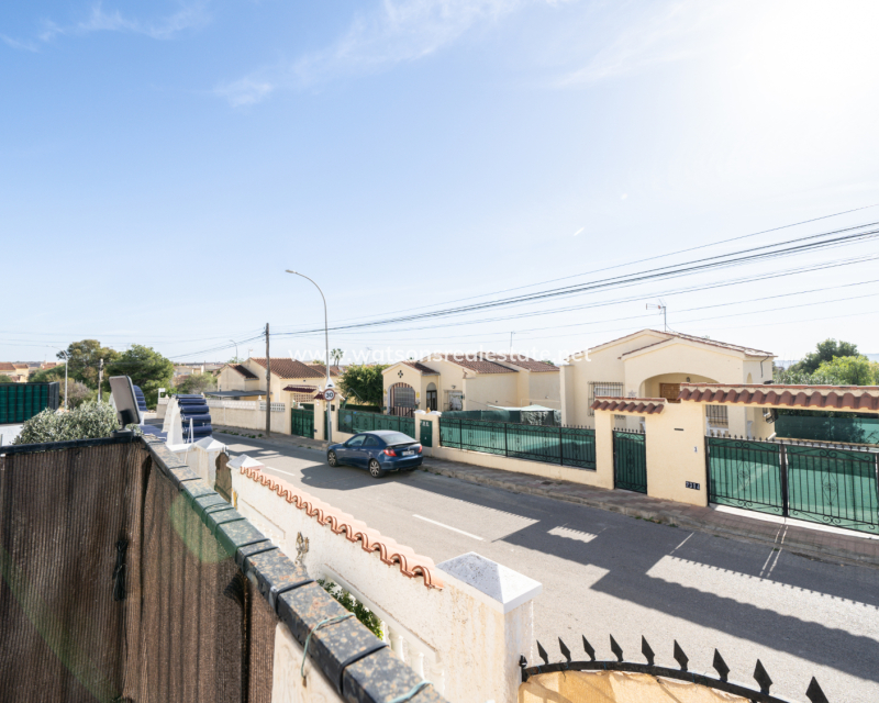 Resale - Reihenhaus - Urb. La Marina