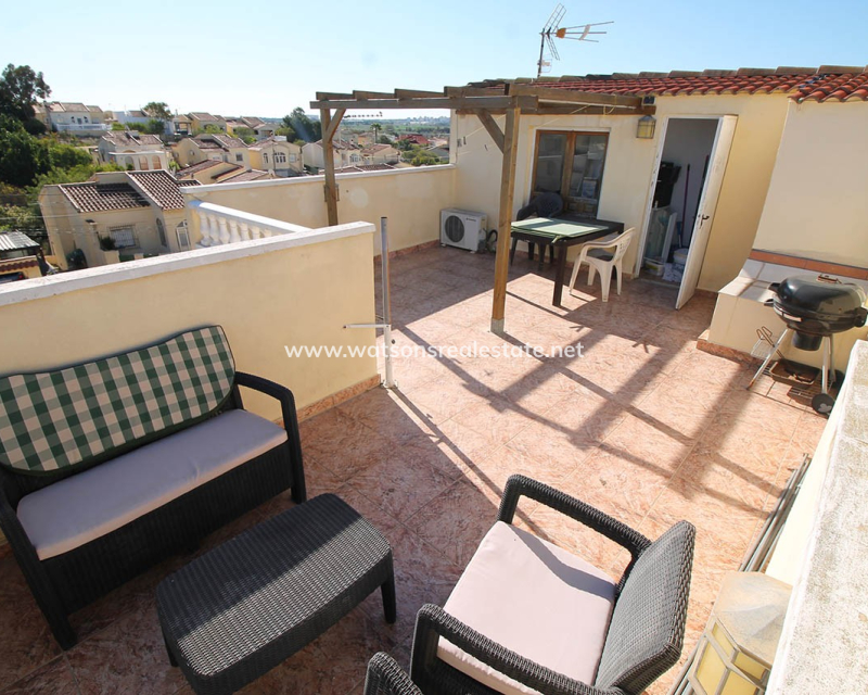 Resale - Reihenhaus - Urb. La Marina