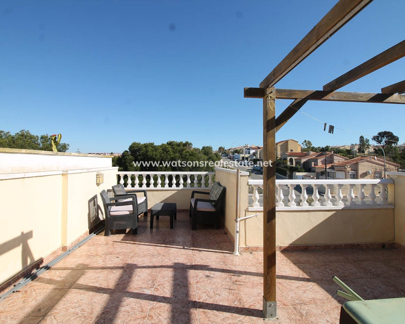 Resale - Reihenhaus - Urb. La Marina