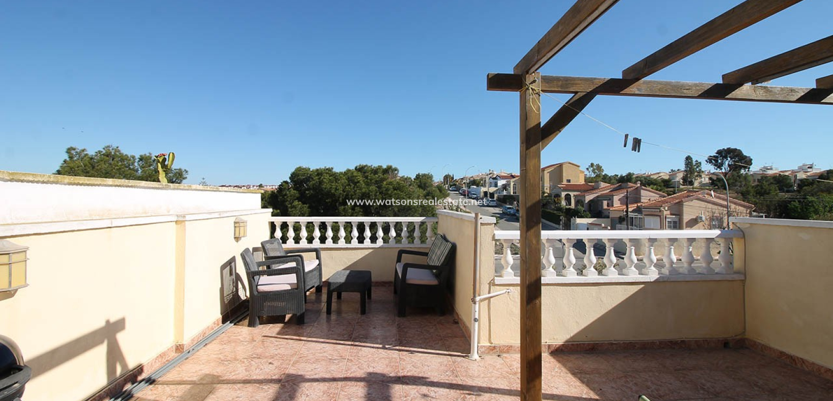 Resale - Reihenhaus - Urb. La Marina