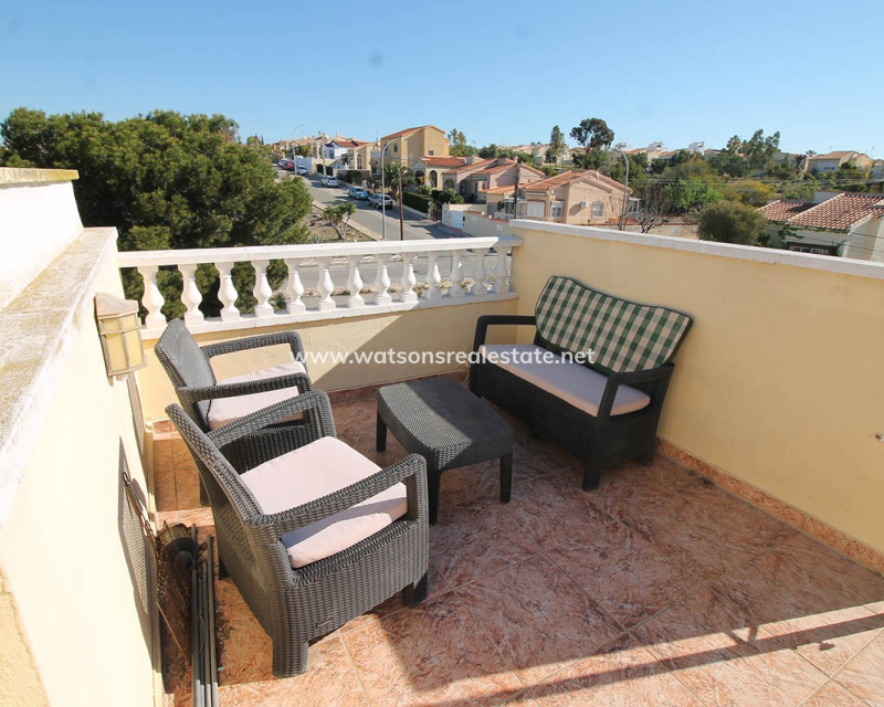 Resale - Reihenhaus - Urb. La Marina